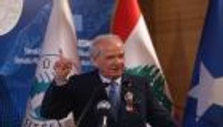 نائب يستقيل من البرلمان رافضا لتحكم المحور الإيراني بلبنان