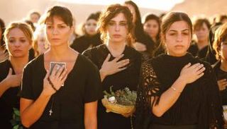 مشهد من فيلم "هلأ لوين"