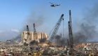 حصيلة قابلة للارتفاع.. 100 قتيل و4 آلاف مصاب في انفجار بيروت