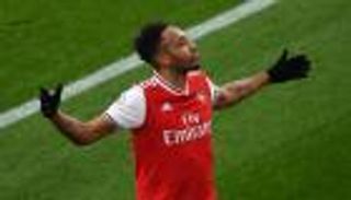 أرسنال يمنح أوباميانج تفوقا جديدا على محمد صلاح