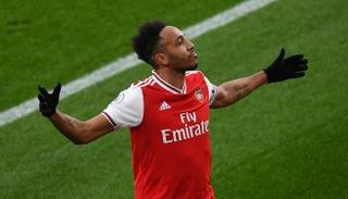 بيير إيميريك أوباميانج نجم أرسنال