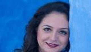 نبيلة معان.. فنانة مغربية تستبدل صراخ الولادة بـ"الغناء"