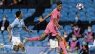 لماذا أخطأ فاران؟ مفاجأة زيدان ورطت ريال مدريد