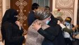 بعد فراق 15 عاما.. الإمارات تجمع شمل عائلة يمنية يهودية 