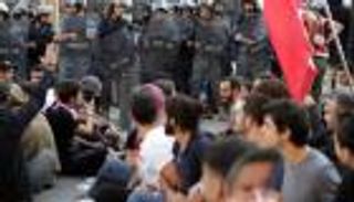 الطاقة.. متظاهرو لبنان يقتحمون رابع وزارة خلال ساعات