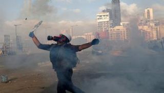 جانب من المظاهرات في أحد شوارع لبنان