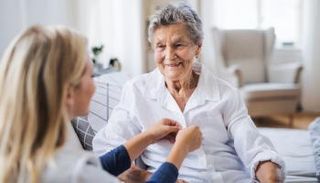 يجب اتخاذ عدة تدابير لحماية مريض ألزهايمر في المنزل