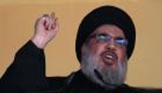 باكيا وضاحكا.. حسن نصرالله بين مقتل سليماني وانفجار بيروت