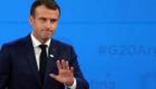 بعد هجوم النيجر.. ماكرون يشدد على مكافحة الإرهاب في الساحل