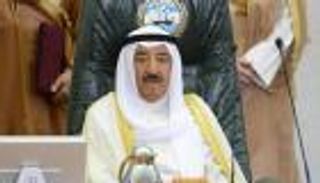 "الوزراء الكويتي": صحة أمير البلاد تشهد تحسناً ملحوظاً