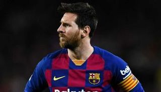 ليونيل ميسي قائد برشلونة