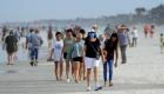 شواطئ ما بعد كورونا.. كيف تستمتع بالمصيف دون التقاط العدوى؟