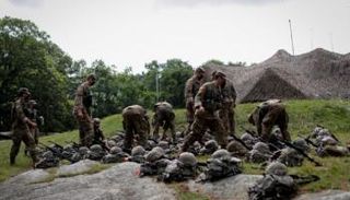 تدريبات عسكرية للجيش الأمريكي خلال كورونا - رويترز