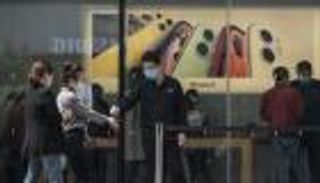 الحرب التجارية تنهي حقبة آيفون داخل الصين.. ما البديل؟