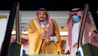 لحظة وصول خادم الحرمين الشريفين إلى نيوم- واس