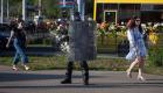 بيلاروسيا تعتذر عن "الاعتقالات العرضية" وتتعهد بالإفراج عن ألف محتجز