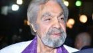 تشييع جثمان سمير الإسكندراني من مسجد السيدة نفيسة ظهراً 