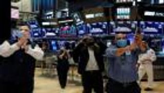 ختام الأسواق.. تباين بورصة أمريكا وهبوط "الأوروبية" والذهب ينجو بقفزة