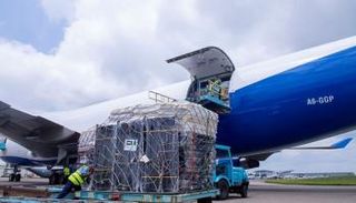 جانب من المساعدات الإماراتية