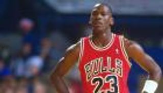 بـ615 ألف دولار.. أغلى حذاء في تاريخ NBA