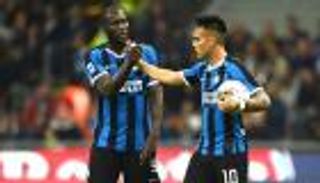 الدوري الأوروبي.. كونتي ينتظر تضحيات لوكاكو ولاوتارو لتعويض سانشيز