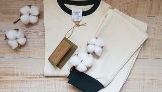 الملابس القطنية