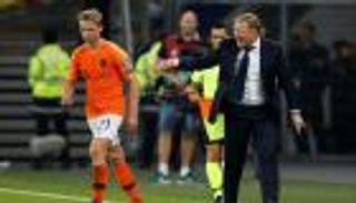 بالفيديو.. في الطريق لخلافة سيتين.. كومان يصل برشلونة