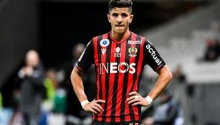 يوسف عطال لاعب نيس الفرنسي
