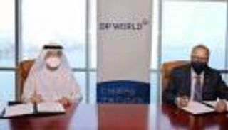 "موانئ دبي العالمية" تستحوذ على عدة شركات لخدمات الخطوط الملاحية