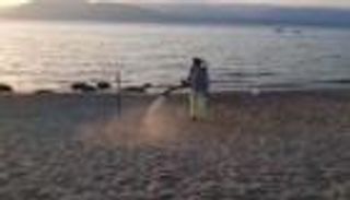 طريقة غريبة لحماية الشواطئ من كورونا في إيطاليا