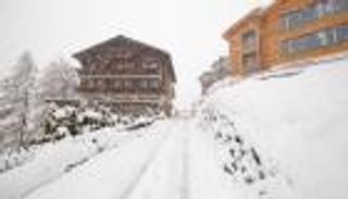 السماء تمطر شوكولاتة في السويد.. حقيقة وليست مزحة