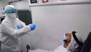 فحص كورونا في الإمارات