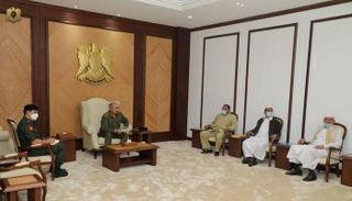 شيوخ الجفرة في زيارة للقيادة العامة للجيش الليبي