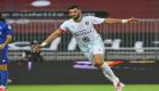 هداف الدوري السعودي.. عمر السومة يسجل بالتخصص أمام الهلال