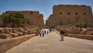 الأقصر المصرية تفتح أبوابها للسياح بعد 5 أشهر من العزلة 