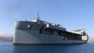 السفينة الأمريكية "يو إس إس هيرشل وودي ويليامز"