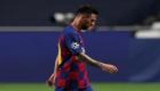 باستثناء كومان.. ميسي يقاطع برشلونة