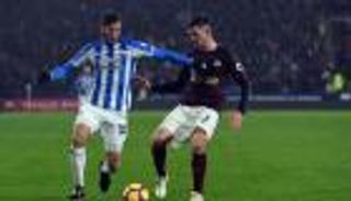 مدرب هدرسفيلد الإنجليزي يحسم مصير رمضان صبحي