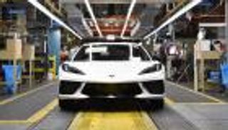 شيفروليه تحتفل بالنسخة 1.7 مليون من "كورفيت الرياضية"