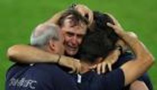 من الخيبة للدموع.. الدوري الأوروبي ينقذ مسيرة لوبيتيجي