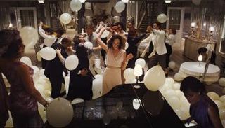 مشهد من فيلم "جريمة على ضفاف النيل"