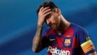 برشلونة يتحسب لرحيل ميسي بتحديد بديله