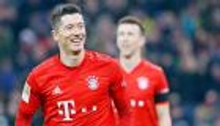 كبر عامين في موسم واحد.. غرائب كورونا تصل إلى ليفاندوفسكي