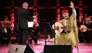 الفنان التونسي لطفي بوشناق