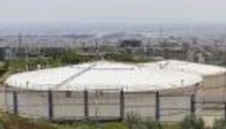 أصوات الإيرانيين تتعالى ضد مستودعات "الموت" 