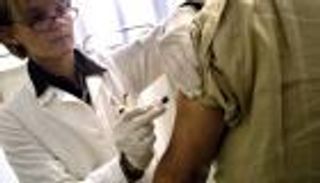 لقاح "صنع في إيطاليا" يبدأ التجارب البشرية بأول متطوعة