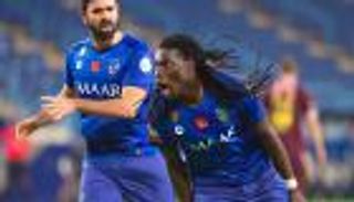 الدوري السعودي.. الهلال يخطف الفيصلي وضمك يصعق الأهلي