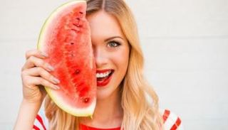 فوائد البطيخ للبشرة وأهم الوصفات