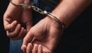 ضبط لاعب كرة قدم بنادٍ مصري شهير.. نشر صورا خادشة لفتاة