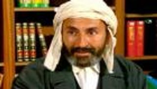 الجزائري عثمان عريوات.. من عرش الكوميديا إلى غياهب التهميش